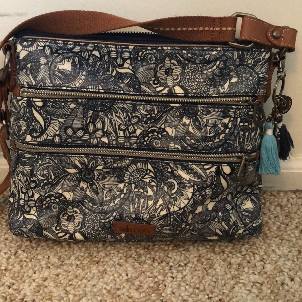Sakroots crossbody purse